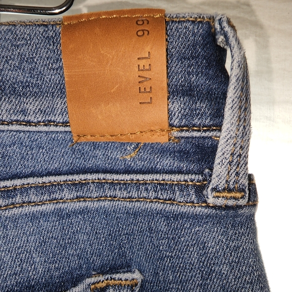 Level 99 medium wash jeans - Picture 4 of 5